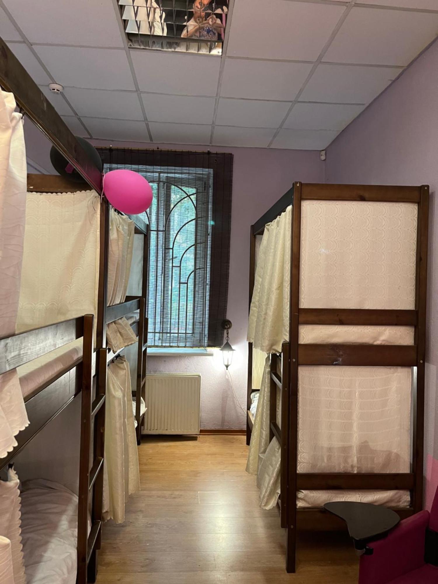 Ararat-Podol Hostel Kiev Exteriör bild